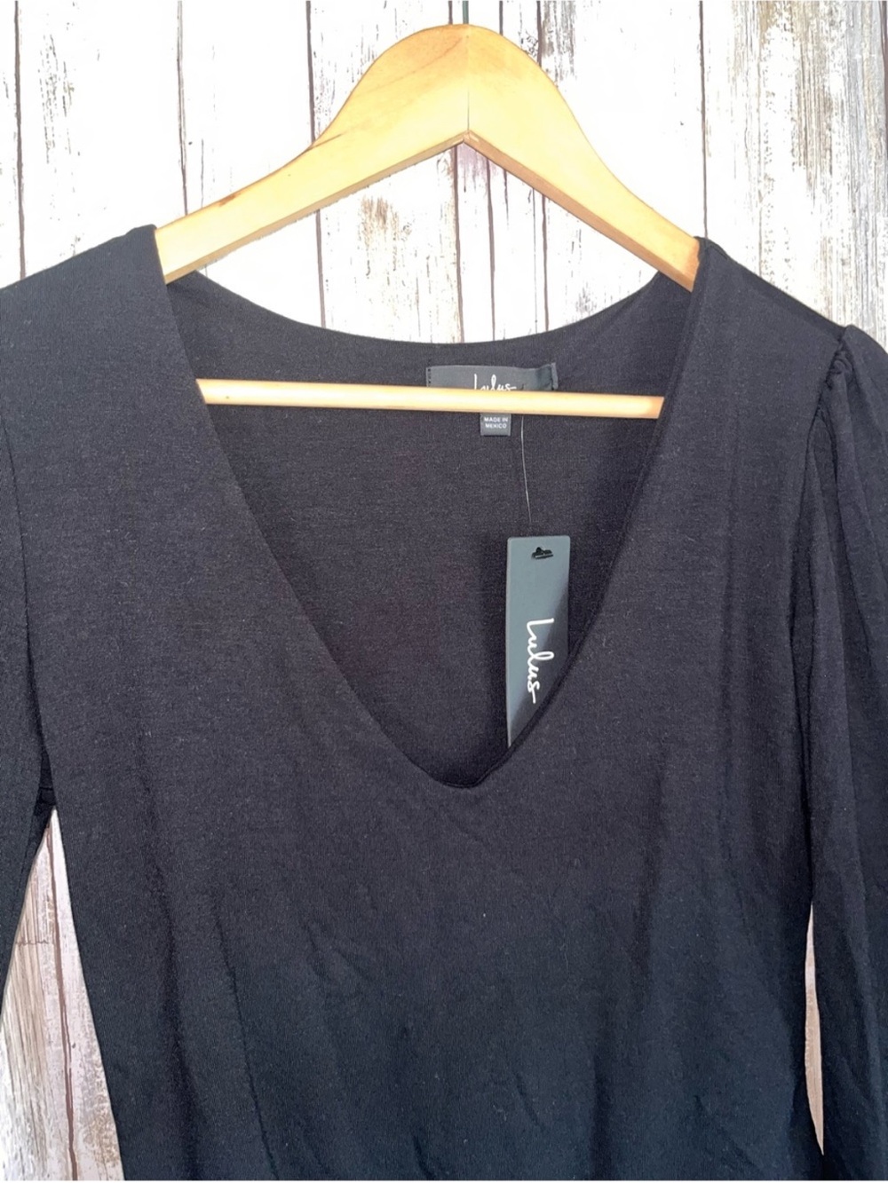 Lulus Black Deep V Neck Puff Sleeve Long Sleeve Bodysuit Size Small NWT - Picture 5 of 6